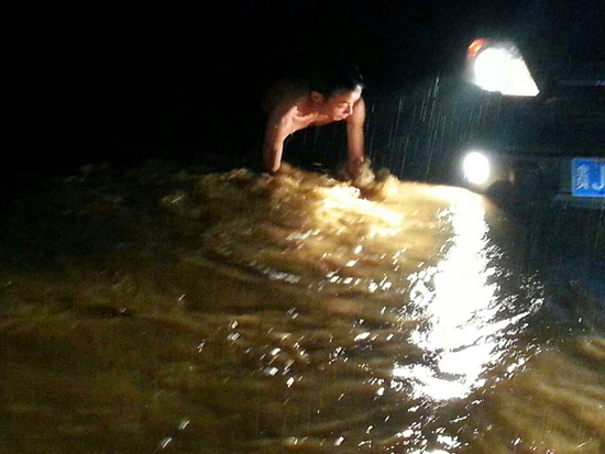 Torrential rains and floods, we are at the scene